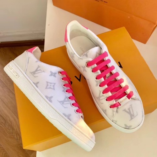 Louis Vuitton Sneakers LV-SNEAK-143270